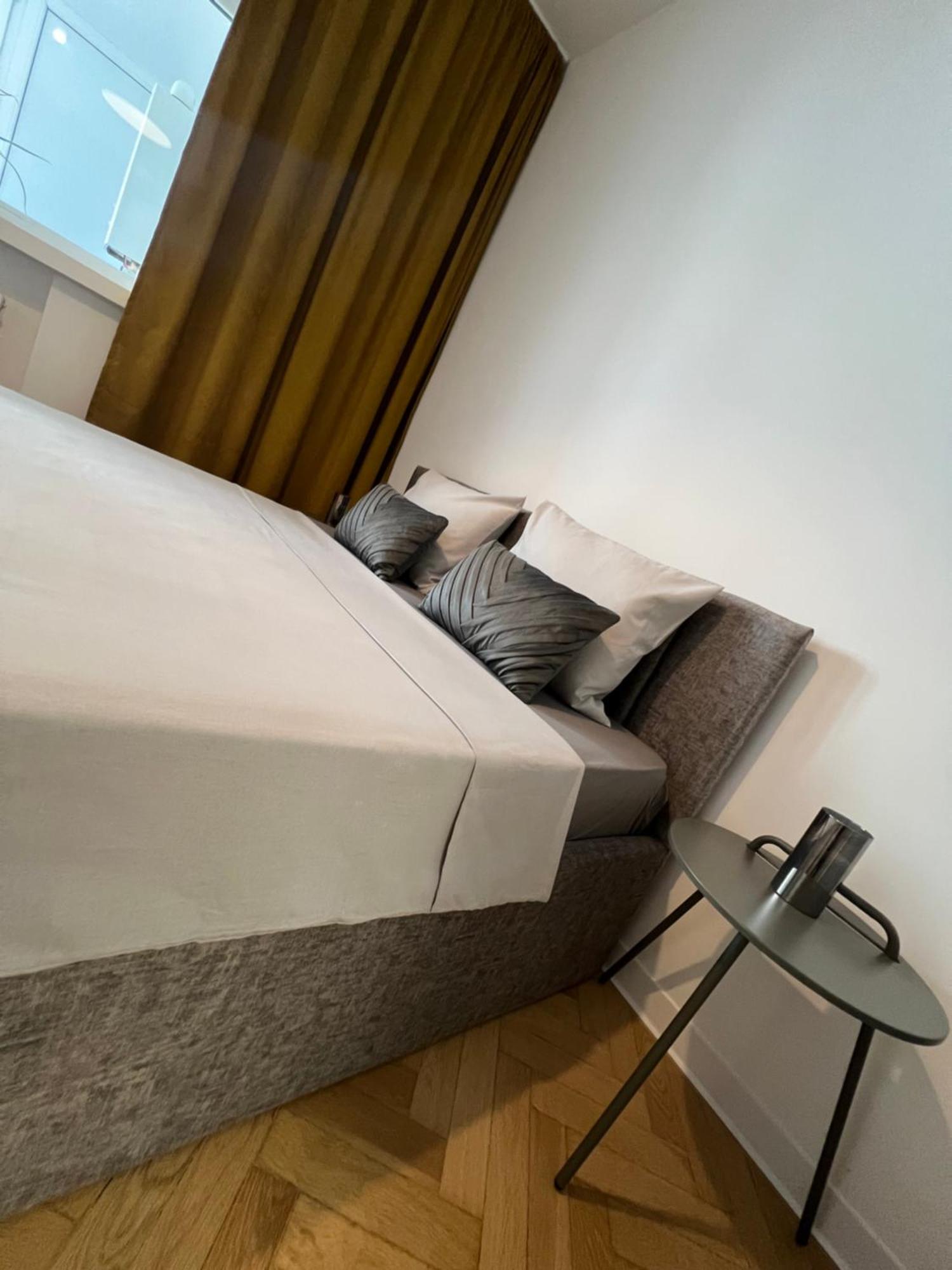 Bucharest City Center Apt Victoriei St Exterior foto